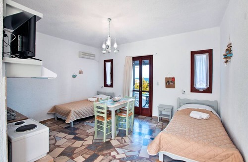 Ferma House | New Aurora Apts Studios
