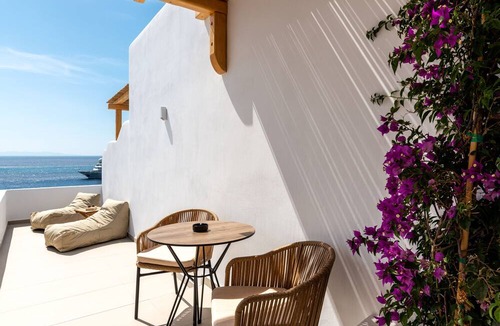 Tourlos Hotel | Avra Mykonos