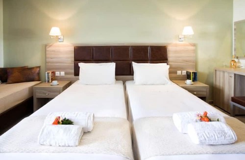 Skiathos Town House | Blue Horizon Studios
