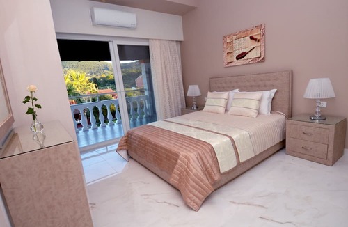 Messonghi House | Stefanos Resort