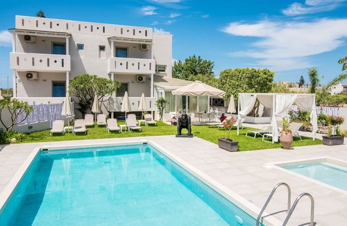 Platanes House | Marianthi Apartments by Estia