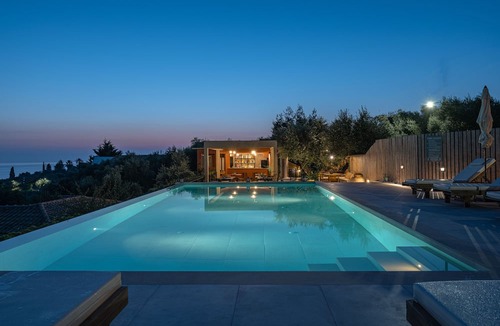 Alonia Hotel | Ilyessa Cottages