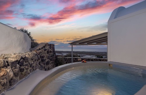 Finikia Hotel | Elios Cave Suites