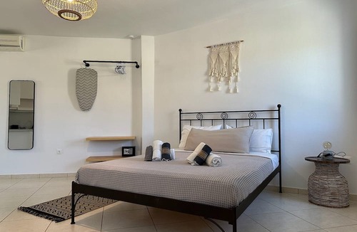 Ormos Korthiou Hotel | Ammos Andros Accommodation