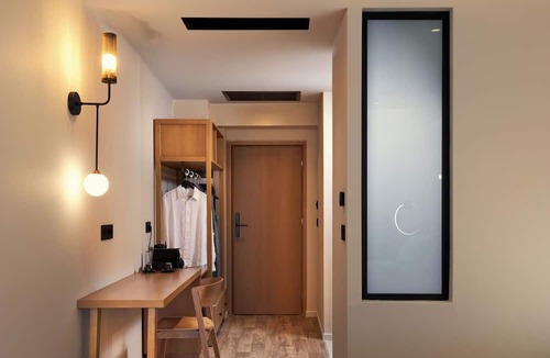 Hersonissos Centre Hotel | Enorme Epavli Urban Living