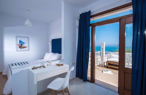 Kokkini Chani Hotel | Golden Grain Beachfront Suites