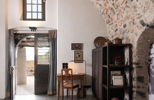 Emporio Villa | Canava Villas Santorini