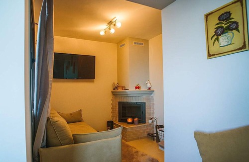 Xylokastro-Evrostina House | Onar Zin Seabliss - Mike Poolside Getaway