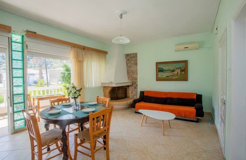 Xylokastro-Evrostina Apartment | Yuccas Home - at Kato Pitsa Xylokastro n 2