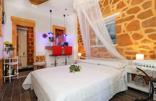 Aegina Town Apartment | Alley Studio 1 by Frangki