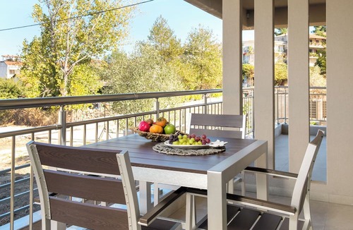 Olympiada House | Aura Luxury Suites - Olympiada Cozy Getaways