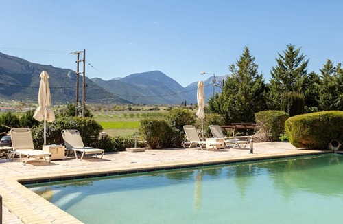 Kylini Apartment | Pleiades Jewel Meropi - Corinthos Pool Bliss