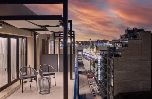 Piraeus Hotel | Athenarum Portus Life & Style Hotel