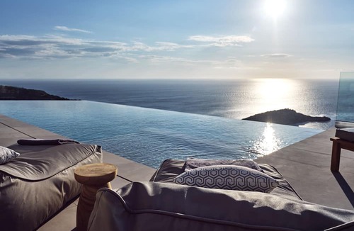 Elation House | Etheria Luxury Villas & Suites