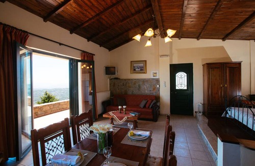 Krouson Hotel | Aetovigla Traditional Guest Houses