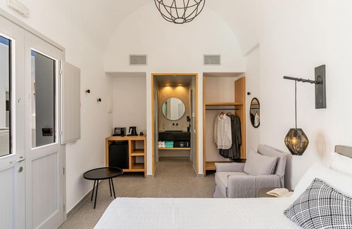 Kamari Hotel | Hippocampus Hotel