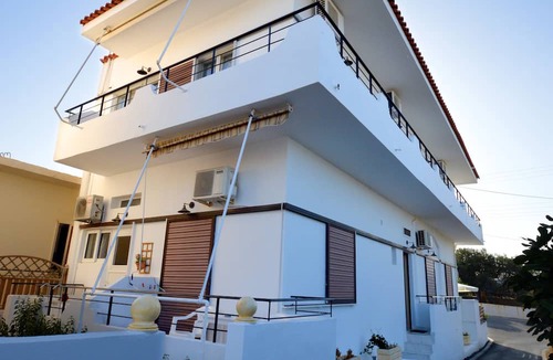 Scala House | Koukounari Rooms