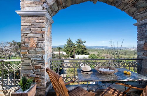 Minoa Pediada Villa | Oniropetra Luxury Suites