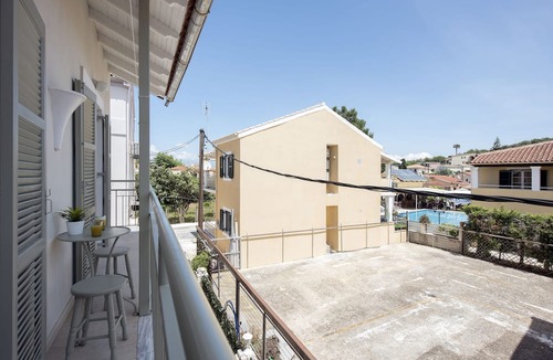 Kassiopi Apartment | The Orange Garden