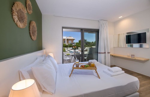 Kato Galatas Apartment | Eleanthi Modern Living