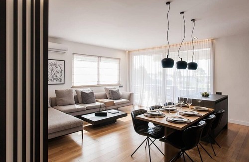 Glyfada Apartment | 5BD 2 Level Beachfront Luxury Apt by the Olon
