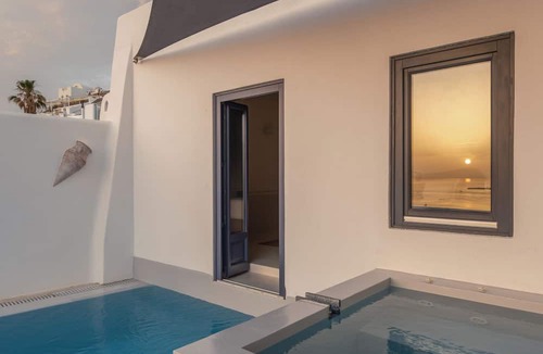 Firostefani Apartment | Homeric Poems