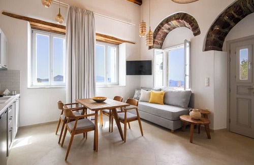Old Town Naxos Apartment | Castle Mansions