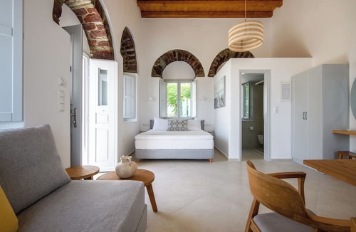 Old Town Naxos Apartment | Castle Mansions