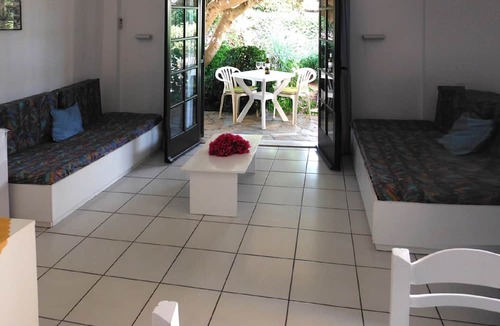 Kokkini Chani Apartment | Kokkini Hani Charming apartment 1 - 4 persons with garden, 100 m. from the sea.