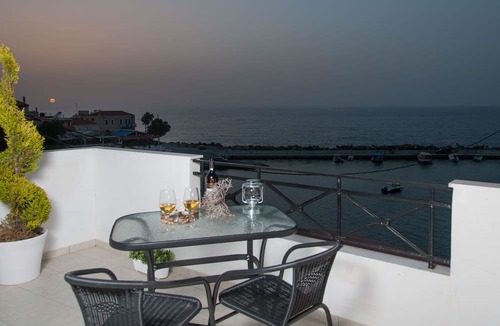 Panormos Apartment | Castello Apartments