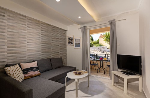 Panormos Apartment | Castello Apartments