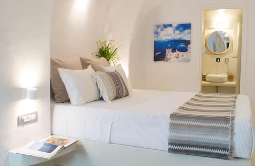 Messaria Apartment | Stoa Cave Villas
