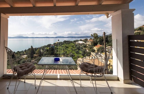 Barbati Apartment | Vallia's Seaview & Stylish Apartments by Konnect, Nisaki