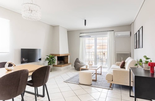 Marousi Apartment | Spacious Serenity in Marousi