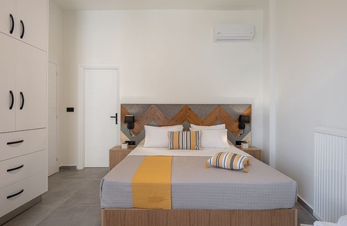 Nea Chora Apartment | Elia Seaside Deluxe Apartment