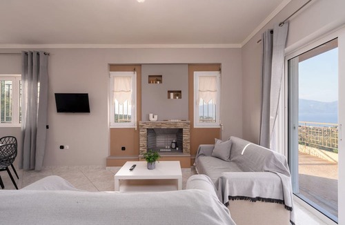 Aigialeia House | Elaia Retreat by Greece Apartments