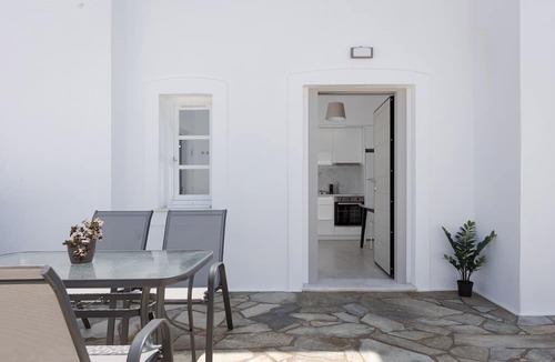 Naousa Apartment | Palma Elegant Suites