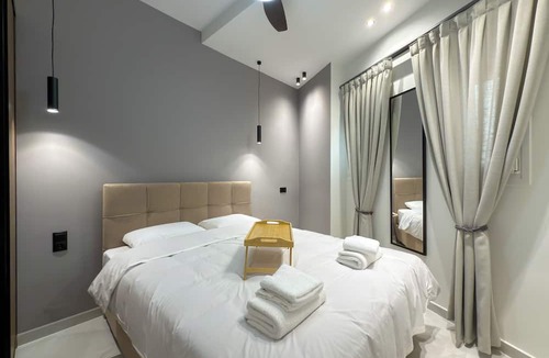 Old Town Apartment | Modern Muse Two-Bedroom Apartment