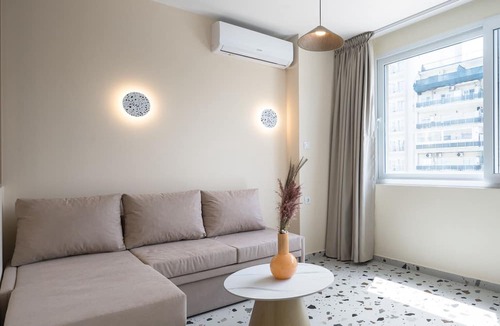 Vardaris Apartment | Phedra Studios Nilie Hospitality MGMT