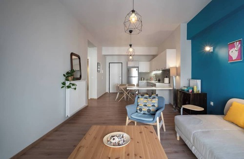 Exarhia Apartment | Exclusive Apt In The Of Athens' 2BD+2 Bathrooms