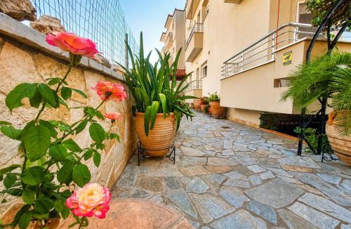 Igoumenitsa Apartment | Eleni's Apartments Igoumenitsa - Γκαρσονιέρα στο ισόγειο επιπλωμένη, εξοπλισμένη