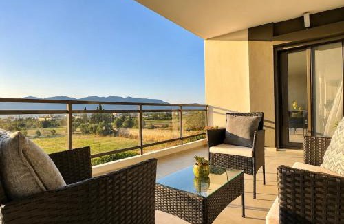 Likovrisi Apartment | Lykovrysi - Modern Apartment Near Athens by ΜΡS