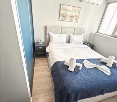 Thessaloniki City Centre Apartment | Estia Premium Apartments - Valouritou 25 Big Balcony