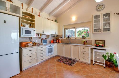 Rantatika Villa | Villa Aloni