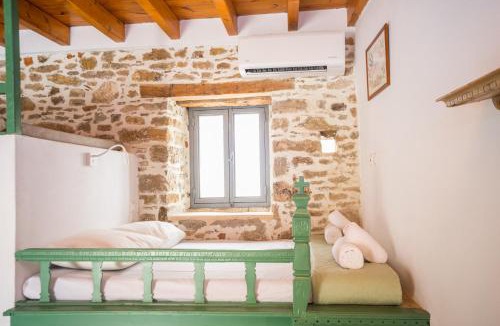 Asklipiio Apartment | Amarantos-Traditional Village House-Apollona