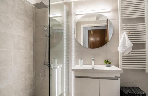 Filiatra Apartment | Stathohouse - Peaceful Balcony Retreat in Filiatra