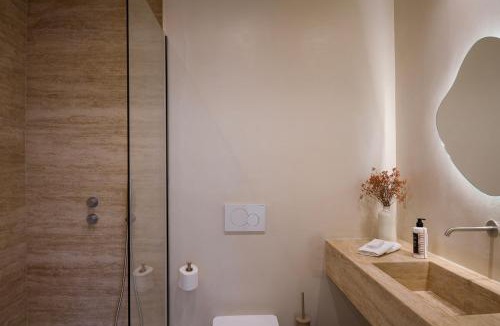 Tinos Town Hotel | Lithos Luxury Suites