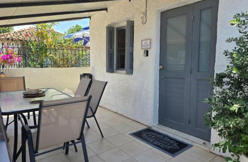 Petrochori Apartment | Fofos House in the town of Petrochori