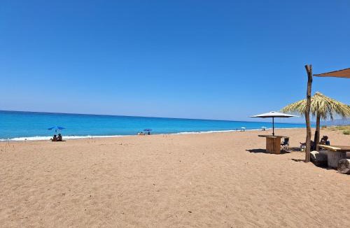 Kiparissia Apartment | Stone Family Home Garden Center Beach