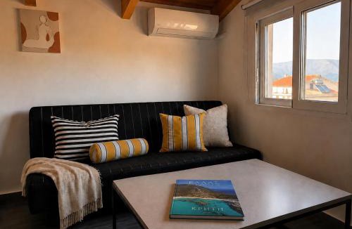 Psathopirgos House | Ocean Breeze Luxury Loft